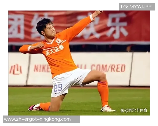 李金羽刚带队冲超，就给球队喊来一名国脚中心，曾帮球队中超夺冠